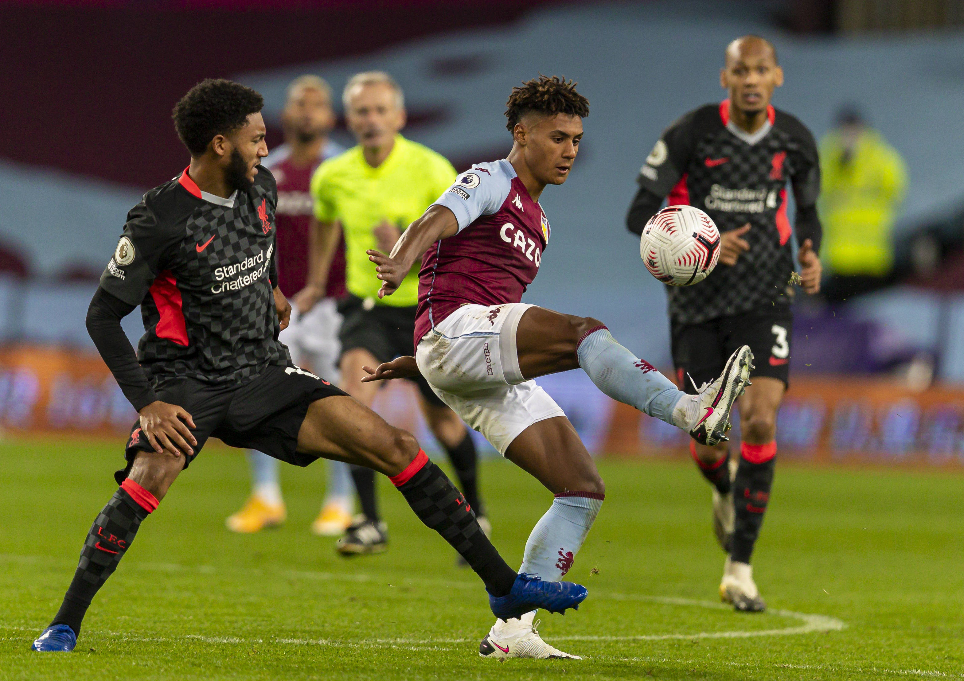 续约问题上 续约问题上